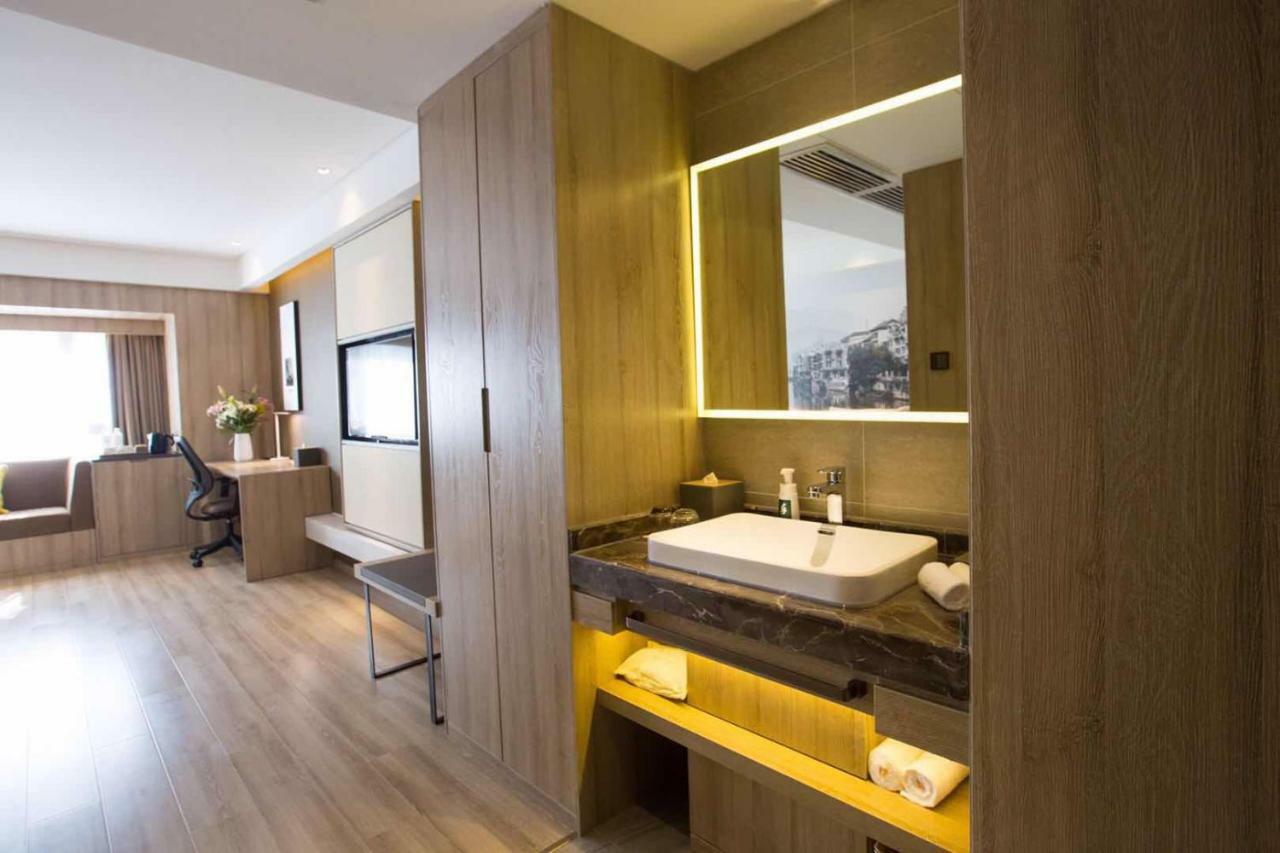 Atour Hotel Guiyang Future Ark Экстерьер фото